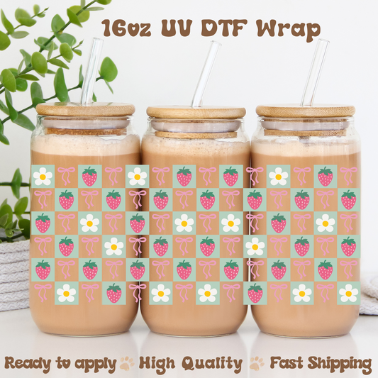 Checkered Strawberries- 16oz UV DTF Wrap